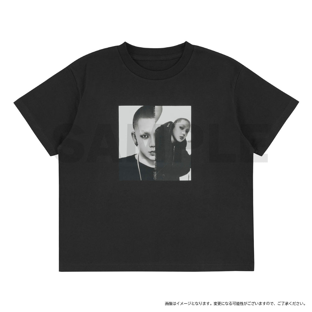 [THE STAGE]PHOTO Tシャツ（CHOI HYUN SUK・BLACK/MINI）