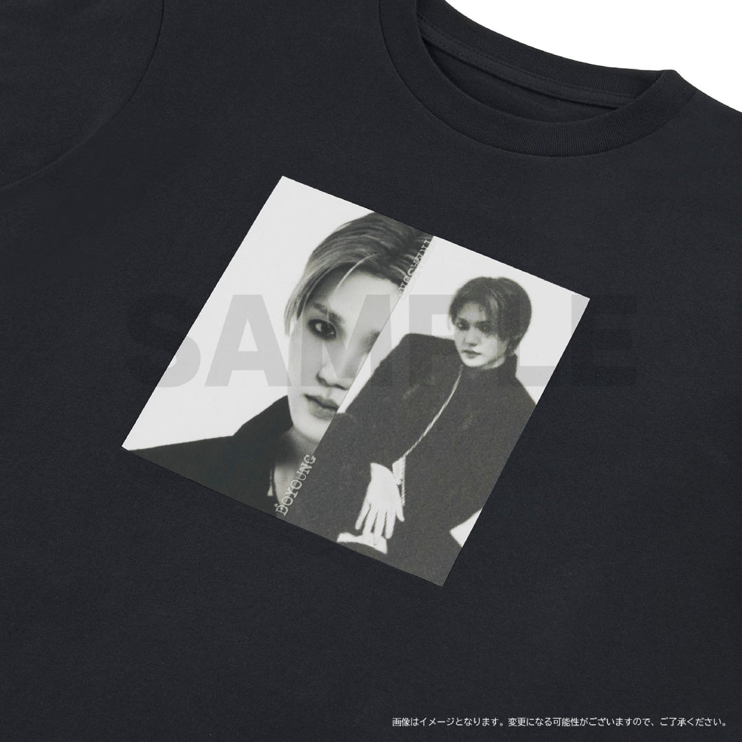 [THE STAGE]PHOTO Tシャツ（DOYOUNG・BLACK/MINI）